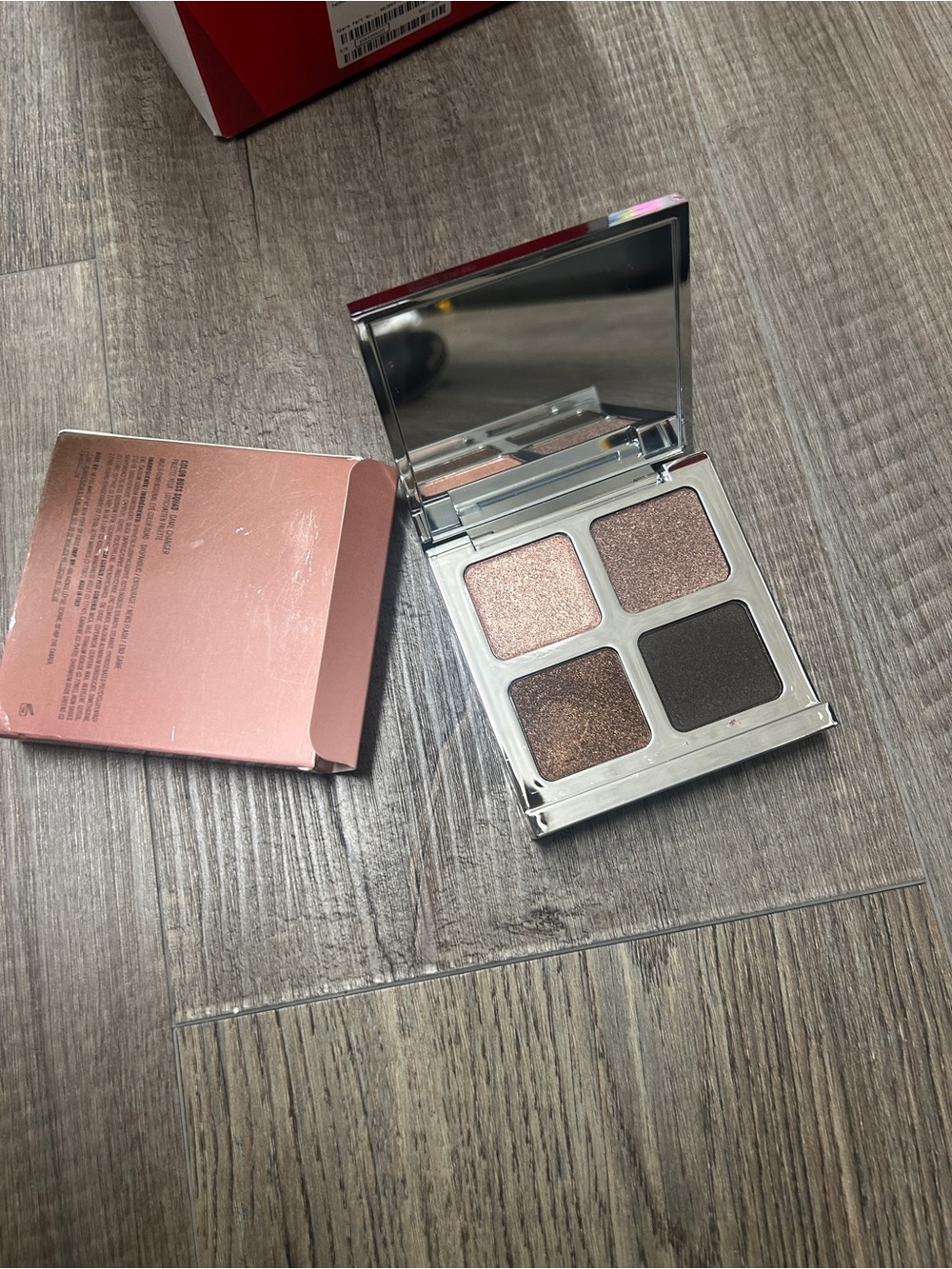 IL MAKIAGE color boss squad Eyeshadow pallet